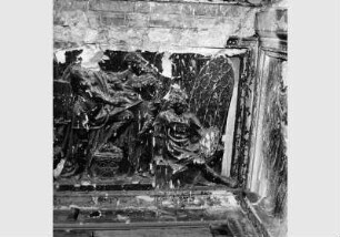 Blick auf den "Kulturgeschichtlichen Fries" von Otto Geyer im Treppenhaus der Nationalgalerie