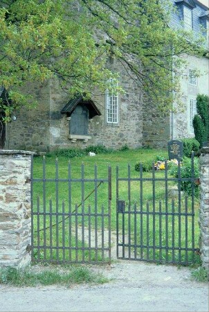 Eingangstor zum Friedhof
