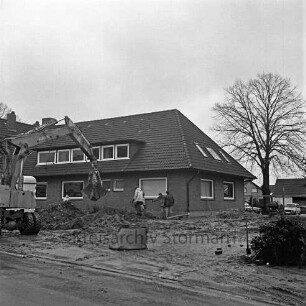 Siek: Amtsgebäude: Baustelle des Erweiterungsanbaues, Blick von Osten