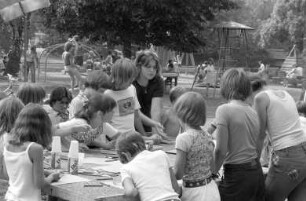 Bürgerverein Weiherfeld-Dammerstock. Zweites Kinderfest auf dem Spielplatz Albwiese bei der St. Franziskus Kirche