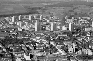 Freiburg: Haslach und Weingarten, von Osten kommend