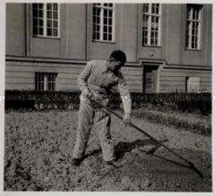 Berlin, Sport und Arbeit im Lazarett, Gartenarbeit