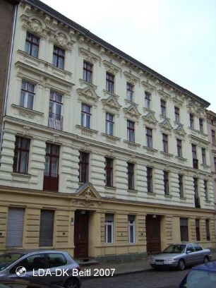 Mietshaus & Remise; Berlin, Spandau