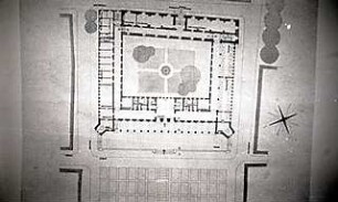 Grund, Peter; Bromberg, General - v. - Kluge - Platz; Rathaus und Platzanlage - Grundriss