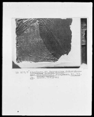 Fragment von einem Seidenstoff