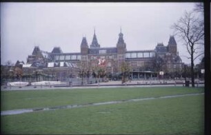 Amsterdam, Museumsplein,Amsterdam, Rijksmuseum