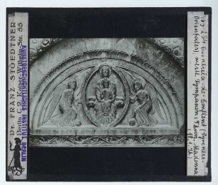 Corneilla-de-Conflent, Sainte-Marie : Westliches Tympanon, Thronende Maria