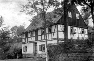 Fürchtegott Ottos Wohnhaus (später Helmut Frey) : re. vom WH befindet sich die Offenbarung Gottes Fundgrube