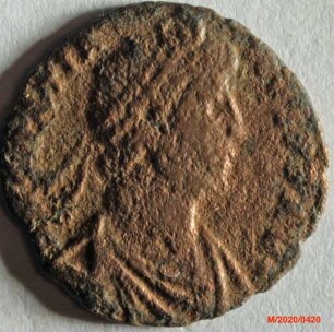 Römische Münze, Nominal Centenionalis, Prägeherr Gratian, Prägeort nicht bestimmbar, Original