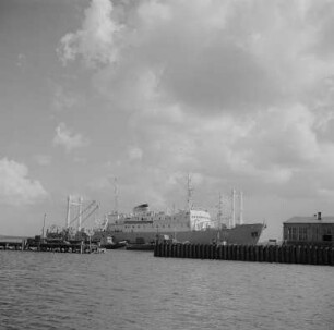 Stralsund. Hafen, VEB Volkswerft Stralsund