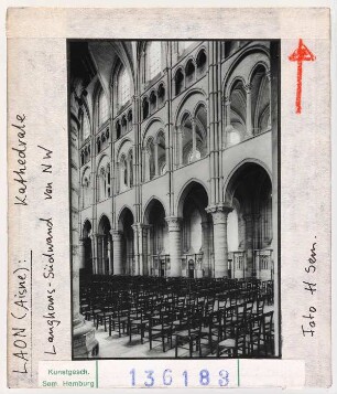 Laon: Kathedrale, Mittelschiff-Südwand von Nordwesten