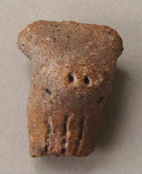 Figurine en argile (fragment)