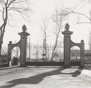 Toranlage