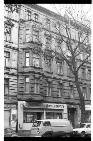 Kleinbildnegative: Mietshaus, Crellestr. 39, 1981