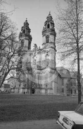 Westfassade der Klosterkirche Grüssau