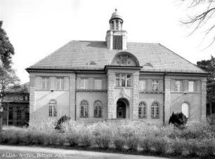 Rathaus Nikolassee und Feuerwache; Berlin, Steglitz-Zehlendorf