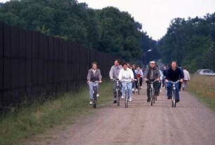 Radfahrer an der ehemaligen Innerdeutschen Grenze