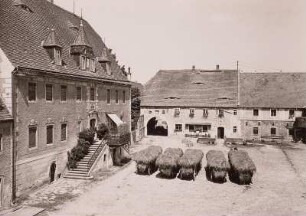 Leutewitz, Rittergut, Blick in den Hof, links das Herrenhaus