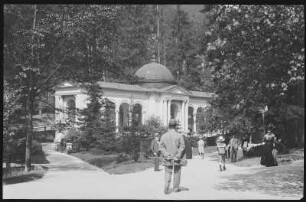 Marienbad. Waldquelle (1840, 1869) : Marienbad. Kolonnade der Waldquelle (1840, 1869; F. Zickler)