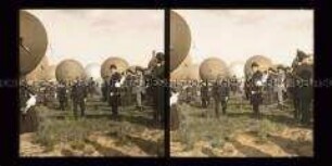 Gefüllte Ballons und Publikum am Startplatz, Internationale Ballonwettfahrt, Berlin