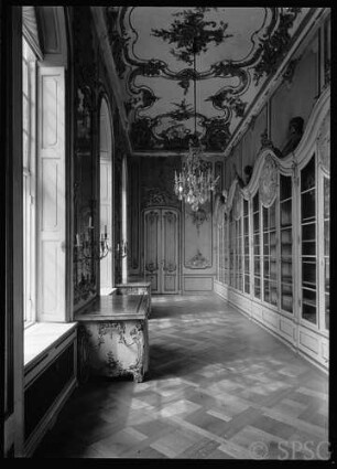 Potsdam, Park Sanssouci, Neues Palais, Bibliothek Friedrichs des Großen, R. 208.