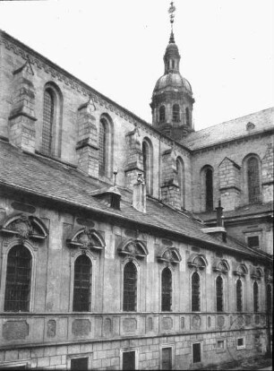 Ebrach, Kath. Pfarrkirche St. Maria (ehem. Zisterzienserabteikirche), Außenansicht: Südseite