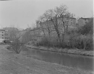 Blick über den Mühlgraben zur Mühlbrücke
