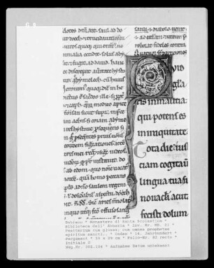 Psalterium cum glossa; cum omnes prophetas spiritus sancti.. — Initiale O, Folio 82 recto