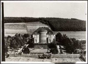 Thalheim (Erzgebirge). Blick auf Villa Minkos, Gornsdorfer Straße