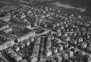 Dresden-Striesen. Walderseeplatz (Johannes-R.-Becher-Platz) und Umgebung von Nordosten (heute Stresemannplatz)