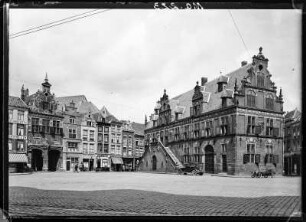 Niederlande, Nijmegen. Marktplatz. Straßenbild