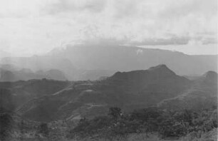 Nordwest Abbruch des Simien Gebirges : Blick auf den Nordwest Abbruch des Simien Gebirges.
