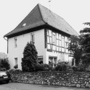 Flörsheim, Taunusstraße 1b