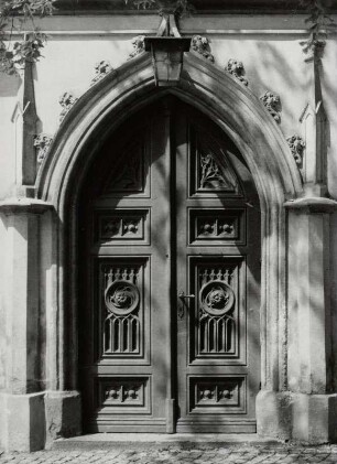 Lößnitz, Hospitalkirche Sankt Georg, Westportal : Lößnitz (Kreis Aue), Hospitalkirche Sankt Georg, 1861, Westportal