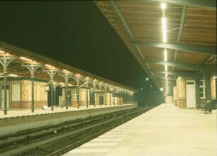 Berlin S-Haltestelle Grunewald Bahnsteig Aufsichtsbude Kiosk