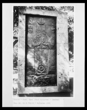Denkmal Relief