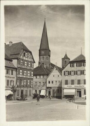 Münnerstadt. Marktplatz mit Stadtpfarrkirche St. Maria Magdalena