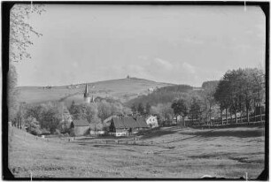 Neuhausen mit Schwartenberg. Sommer