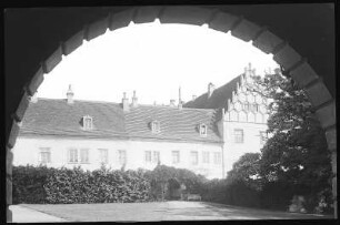 Strehla. Eingang zum Schlosshof