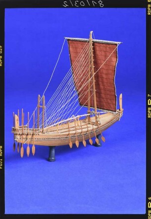 Vollmodell eines ägyptischen Segelschiffs aus der Flotte des Pharao Sahure, um 2700 v. Chr., Maßstab 1:50