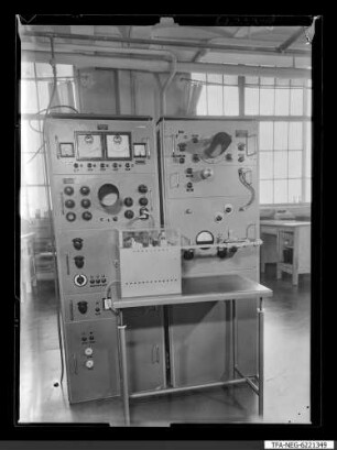 Meßplatz Impulsmagnetron 730; Foto 1962