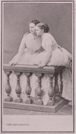 Die Großfürstinnen Alexandra und Olga