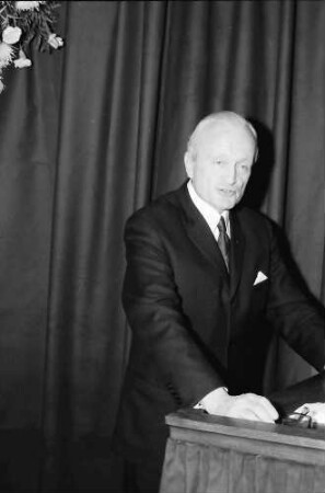 Freiburg: Weinbauinstitut; Ansprache: Präsident des Deutschen Weinbauverbandes