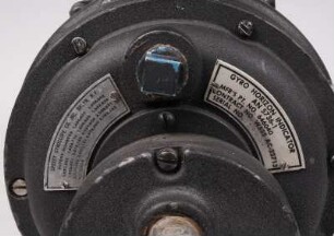 Details Künstlicher Horizont mit pneumatischer Stützung