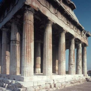 Athen. Tempel des Hephaistos (auch: Theseion). Ansicht der westlichen Giebelseite. P5