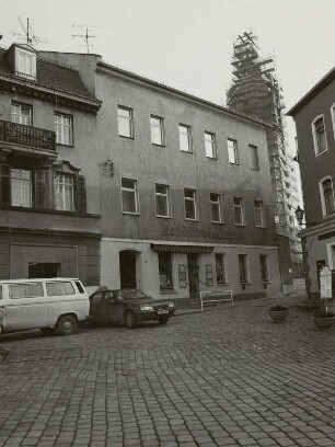 Glauchau, Schloßplatz 9, Wohn- und Geschäftshaus, Straßenansicht