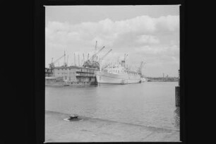 Empress of Canada (1961), Canadian Pacific Railway Co/London