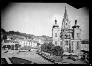 Österreich, Mariazell. Stadtteilansicht mit Basilika Mariä Geburt