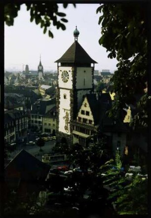 Freiburg: Martinstor [und Schwabentor] vom Greifenegg Schlössle