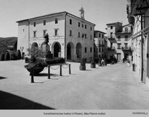 Piazza XXIV Giugno 1944, Piazza Alta, Sarteano